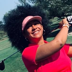 Meet your Posher, Adrienne